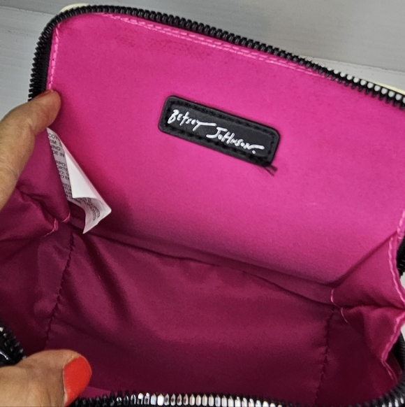 Betsey Johnson Oh Snap Kitsch polaroid camera crossbody bag purse - Picture 10 of 10